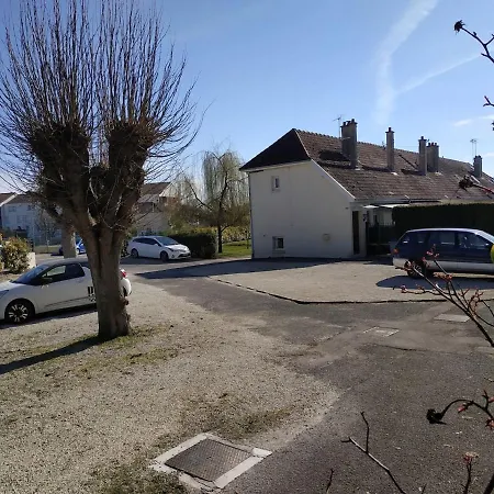 Maison Avec Jardin Et Parking Prive *